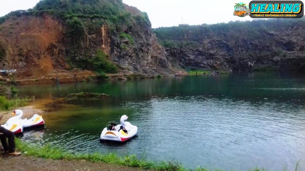 Danau Quarry Tegallega, Permata Tersembunyi di Bogor!