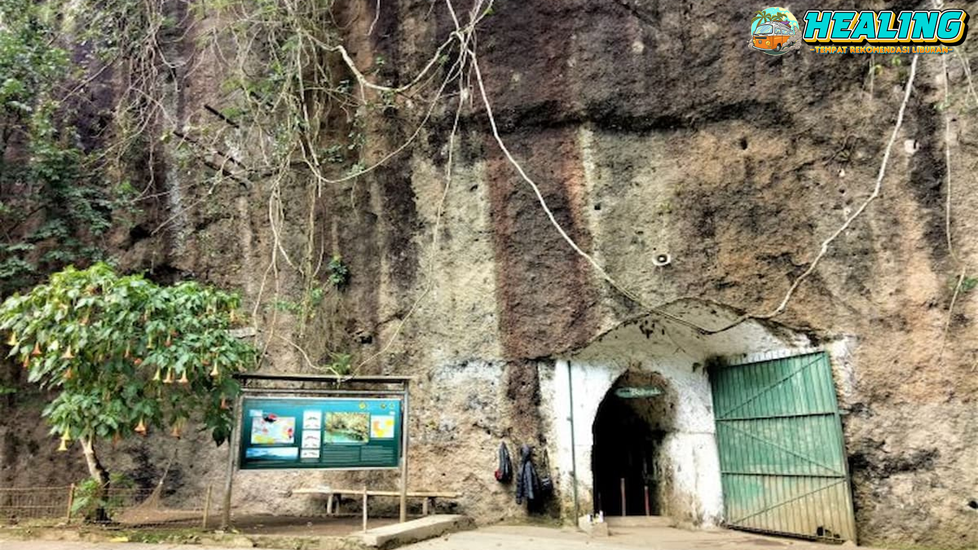 Menjelajah Gua Belanda, Permata Tersembunyi di Bandung