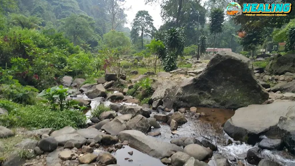 Curug Cijalu: 8 Momen Indah yang Bisa Kamu Temukan