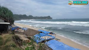 Pantai Nampu Wonogiri 6 Spot Cantik yang Sayang Dilewatkan