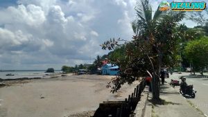 Melawai Beach Pantai Cantik dengan 10 Keunikan