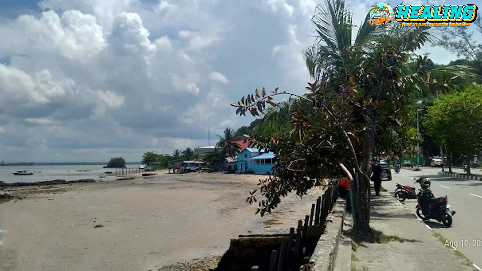 Melawai Beach Pantai Cantik dengan 10 Keunikan