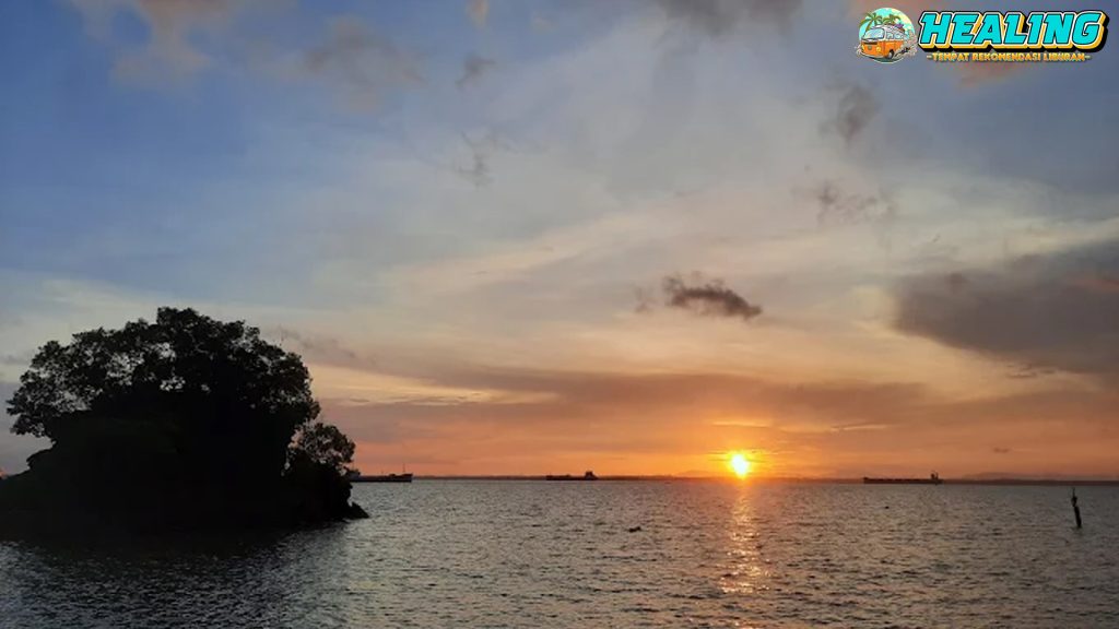 Melawai Beach Pantai Cantik dengan 10 KeunikanMelawai Beach Pantai Cantik dengan 10 Keunikan