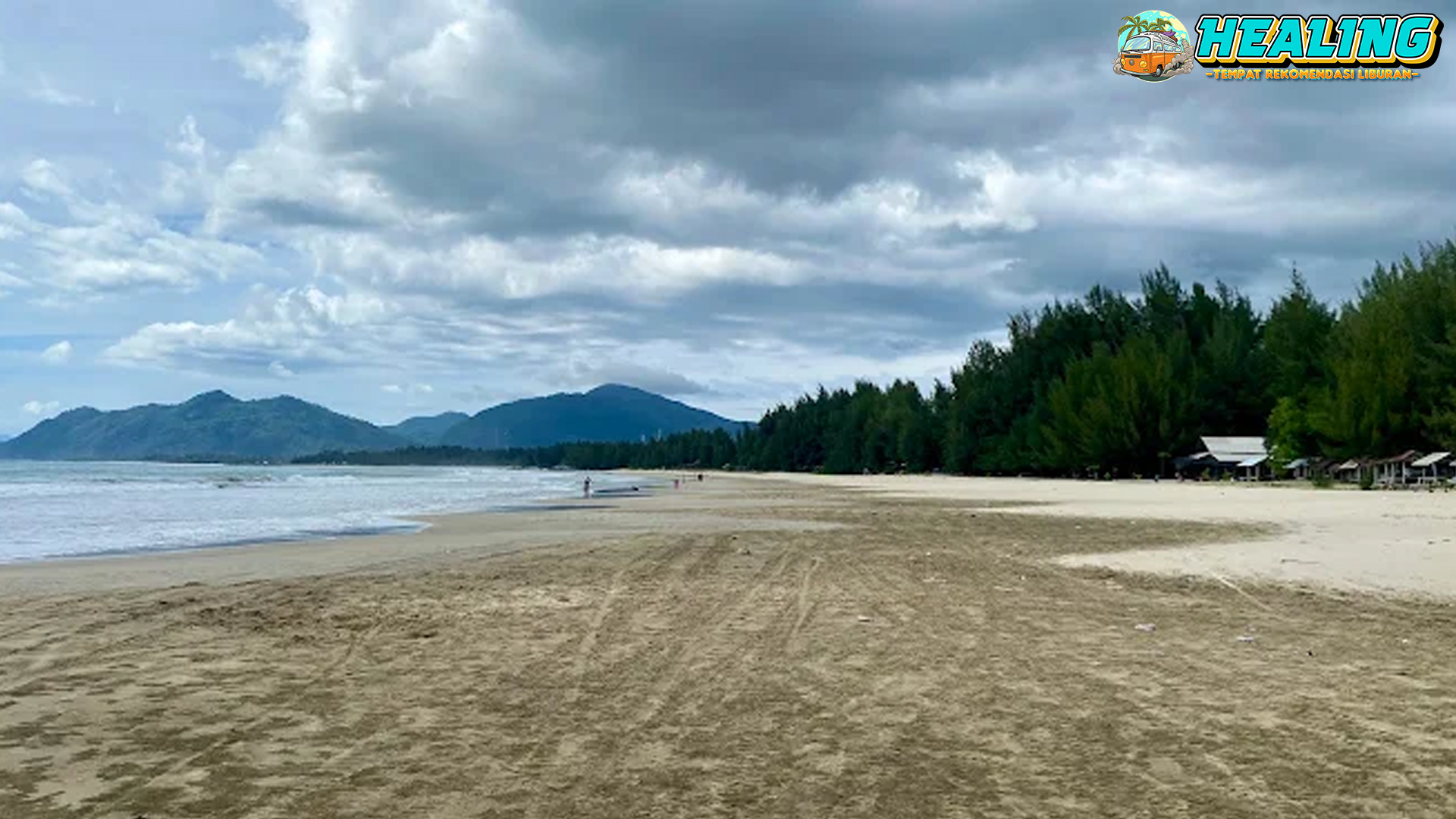 Lhoknga Beach Surga dalam Sunset dan 2 Ombak