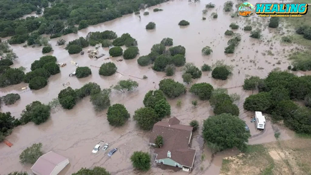 Texas Baru Saja Banjir 1000 Warga Dievakuasi