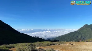 Ijen Penuh 18 Wisata Indonesia Bikin Sedih