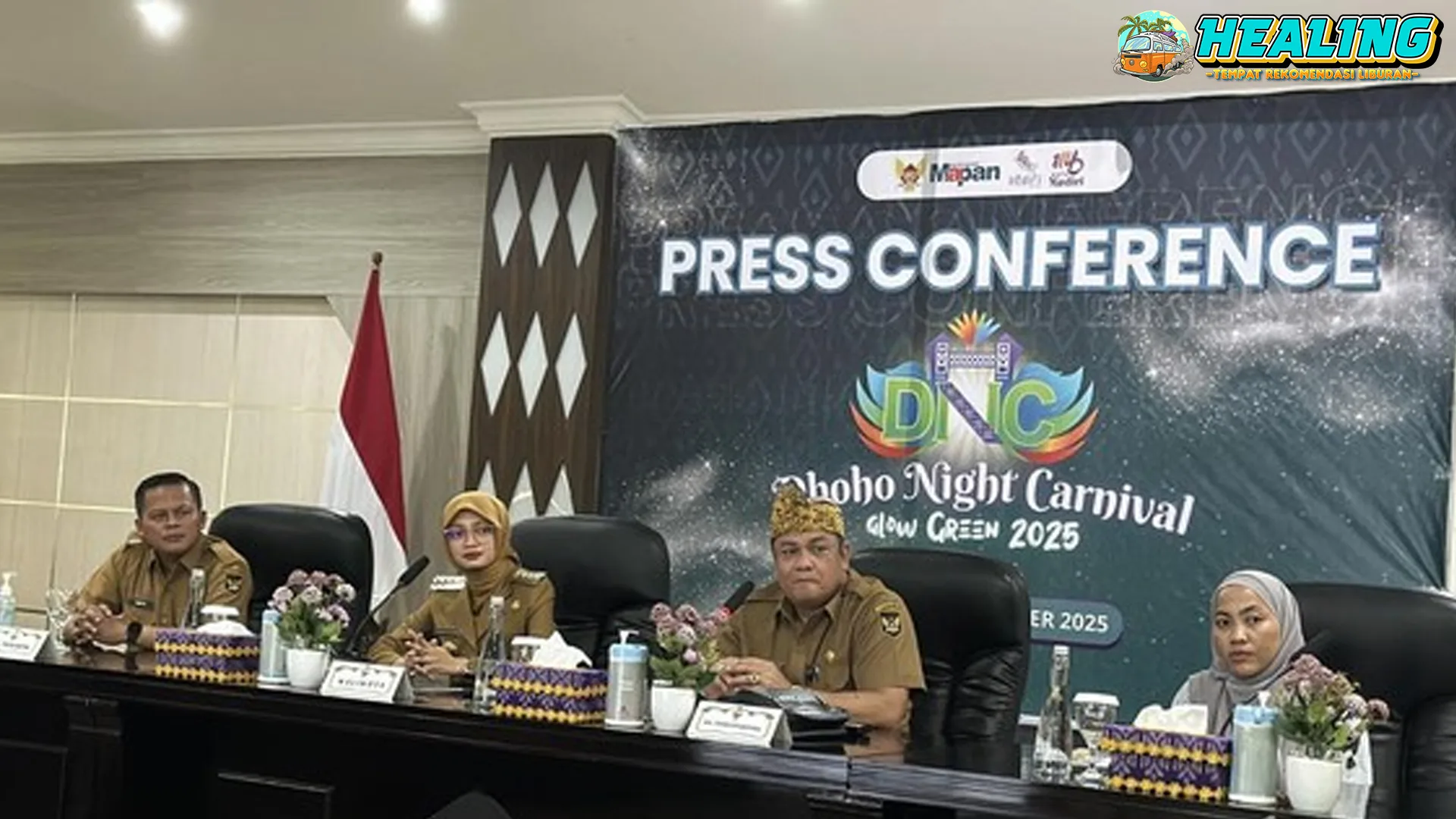 Kemeriahan Glow Green di Dhoho Indah Carnival 2025