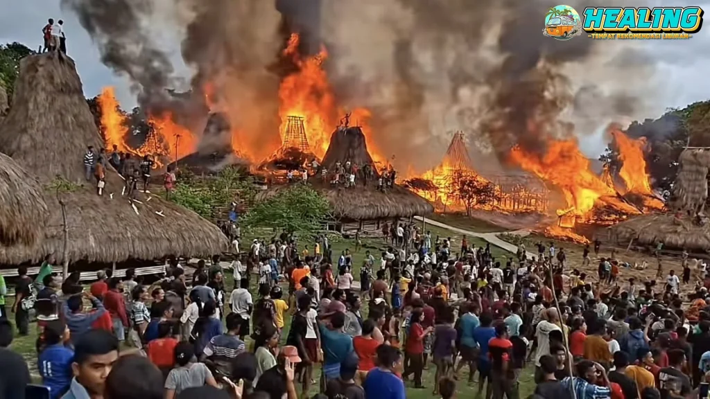 Waru Wora 4 Kebakaran, Wisatawan Terus Berdatangan!