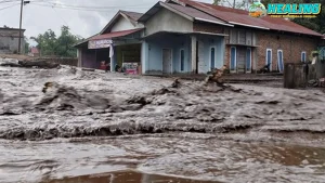 Banjir Bandang Terjang Agam! 2 Rumah Rusak!