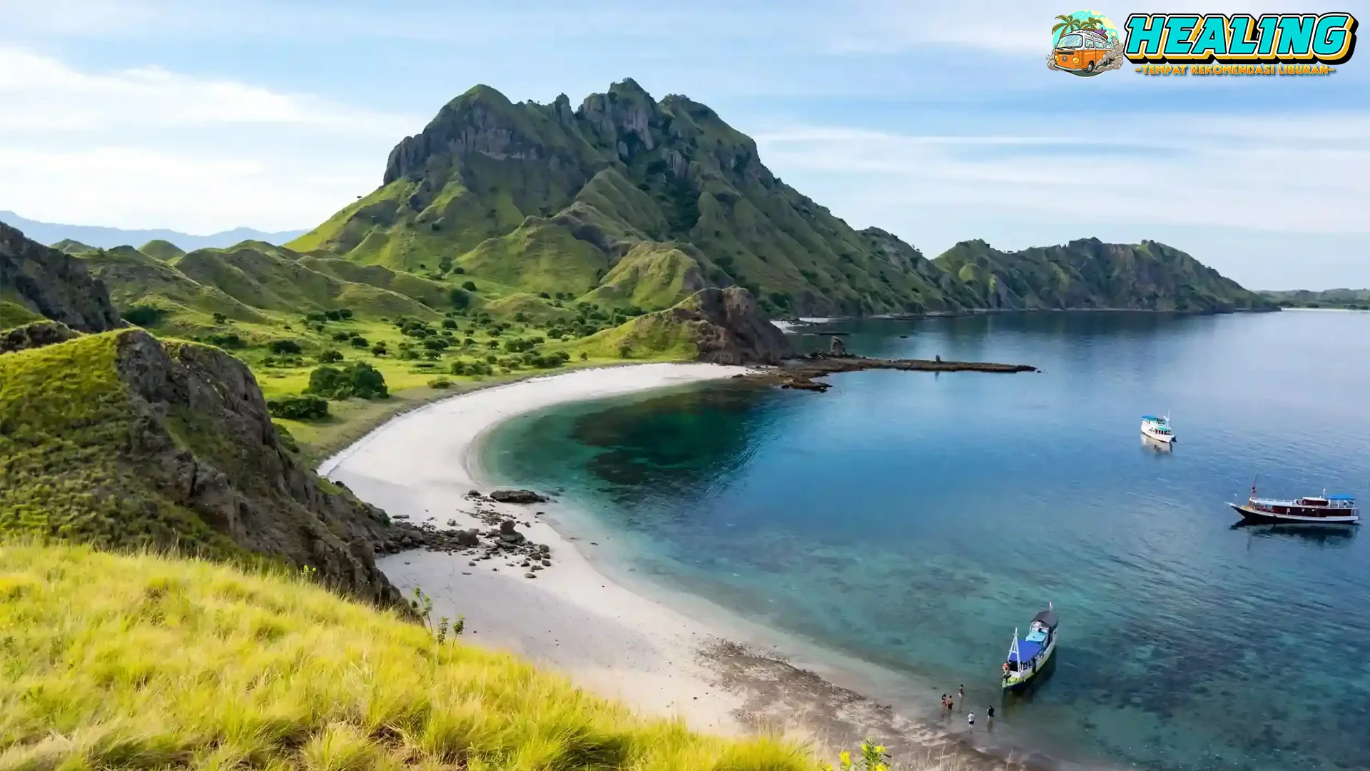 Pulau Padar 400 Destinasi Impian Penuh Para Traveler!
