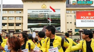 Klarifikasi Mahasiswi UI dalam Soal Coret2 Serban Polisi