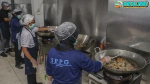 Menu Sahur Gak Manusiawi? 47 SPPG Kena Imbasnya, Distop!